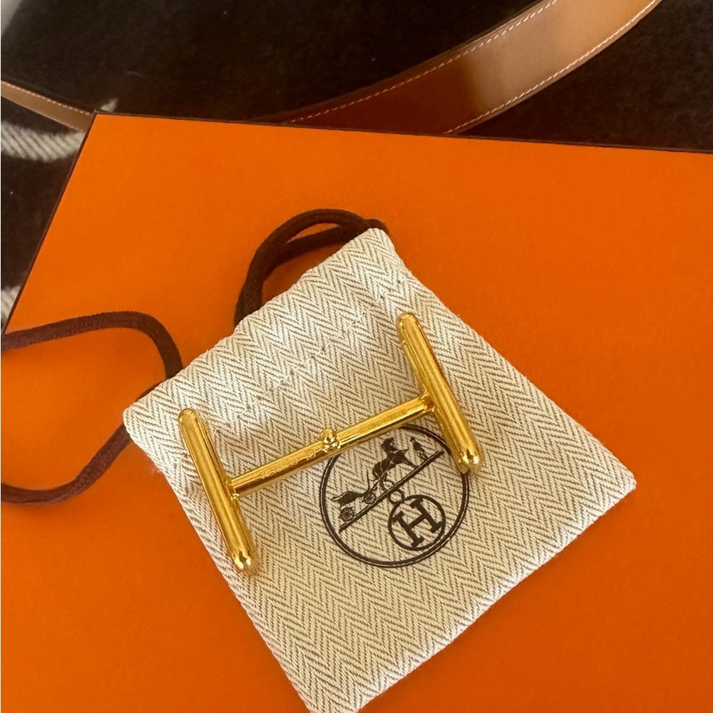 Hermés Women’s Belt Buckle - Gold